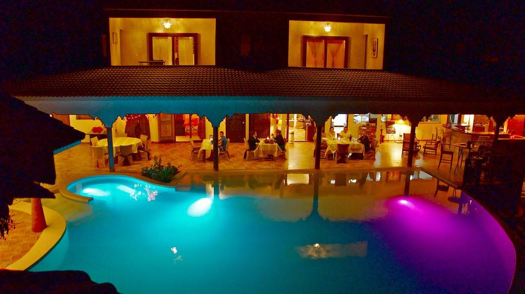 Hotel Le Clos Des Papillons Салі-Портюдаль Екстер'єр фото